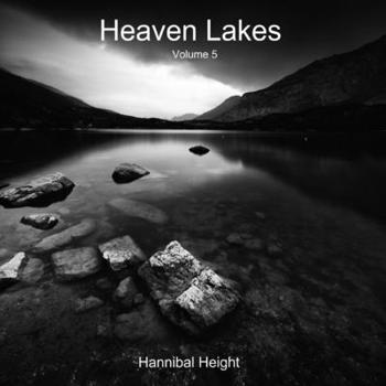 Paperback Heaven Lakes - Volume 5 Book