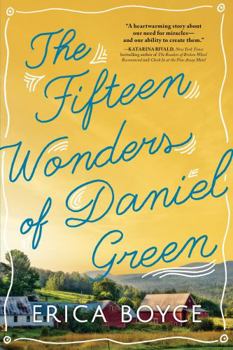 Paperback The Fifteen Wonders of Daniel Green Book