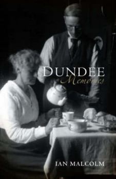 Paperback Dundee Memories Book