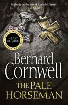 Paperback The Pale Horseman. Bernard Cornwell Book