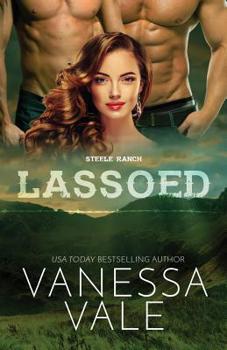 Paperback Lassoed: Large Print Book