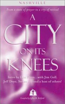Paperback A City on Its Knees [With CD] Book
