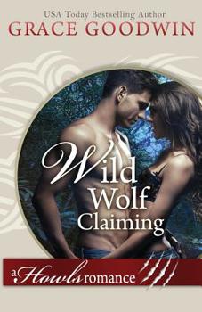 Paperback Wild Wolf Claiming: (Large Print) Book