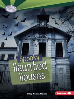 Paperback Spooky Haunted Houses Book