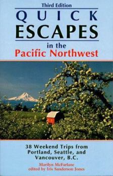 Paperback Quick Escapes Pacific Northwest: 38 Weekend Trips from Portland, Seattle, and Vancouver, B.C. Book