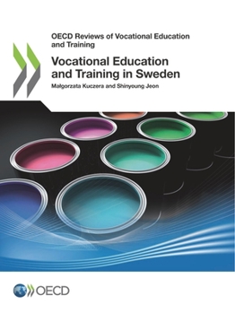 Paperback Vocational Education and Training in Sweden Book
