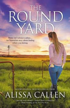 Paperback The Round Yard Book