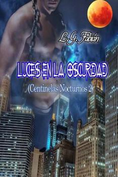 Paperback Luces en la Oscuridad [Spanish] Book