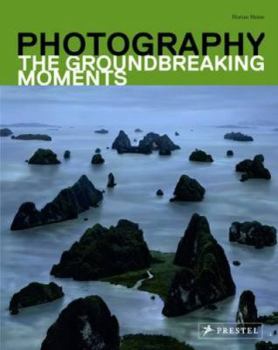 Paperback Photography: The Groundbreaking Moments Book