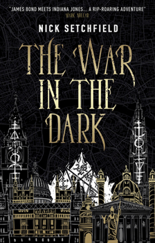 Paperback The War in the Dark Book