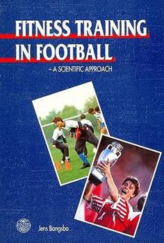 Paperback Fitness Training in Football Book
