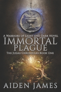 Paperback Immortal Plague: A Warriors of Light and Dark Novel Book
