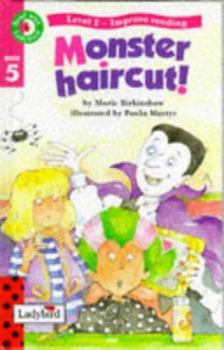 Hardcover Read with Ladybird 05 Monster Haircut Book