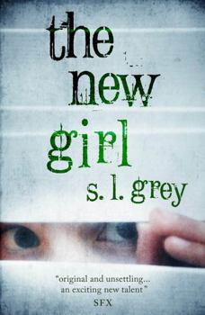 Paperback The New Girl: Volume 3 Book