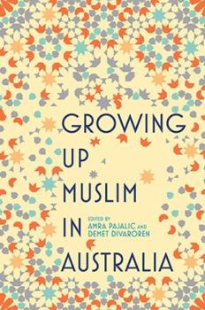 Paperback Growing Up Muslim in Australia Book