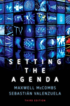 Paperback Setting the Agenda: Mass Media and Public Opinion Book