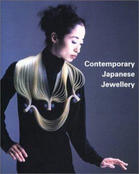 Paperback Contemporary Japanese Jewellery Book