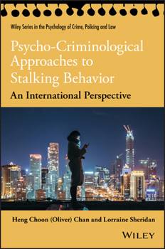 Paperback Psycho-Criminological Approaches to Stalking Behavior Book