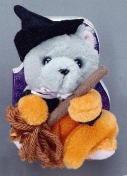 Hardcover Kitten's Spell : Halloween Fluffy Tales Series Book