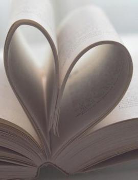 Paperback The American Literature Notebook Book