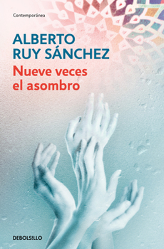 Paperback Nueve Veces El Asombro / Astonished Nine Times [Spanish] Book