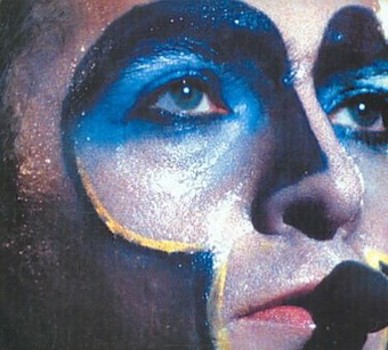 Music - CD Plays Live Highlights Book