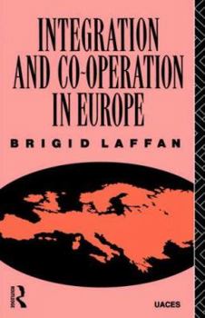 Paperback Integration and Co-operation in Europe Book