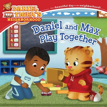 Paperback Daniel and Max Play Together Book