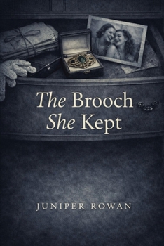 Paperback The Brooch She Kept Book