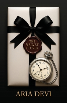 Paperback The Velvet Clover: A Christmas Romance Book