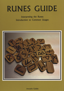 Paperback Runes Guide: Interpreting the Runes, Introduction to Common Usages Book