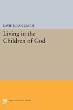 Paperback Living in the Children of God Book