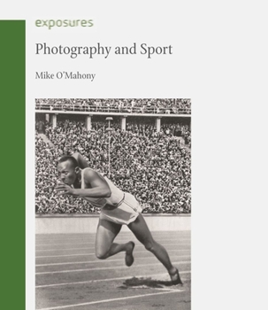 Paperback Photography and Sport Book