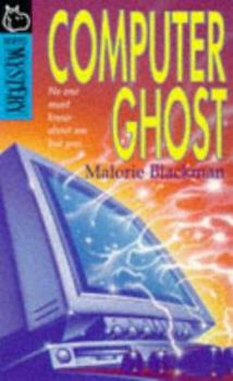 Paperback The Computer Ghost (Hippo Mystery) Book