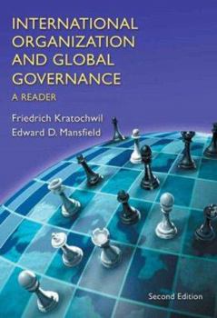 Paperback International Organization and Global Governance: A Reader Book