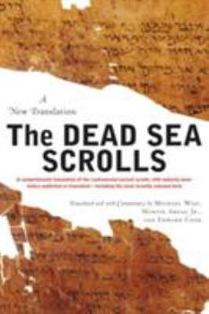 Paperback The Dead Sea Scrolls - Revised Edition: A New Translation Book