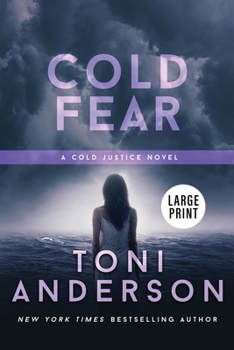 Paperback Cold Fear: Large Print [Large Print] Book