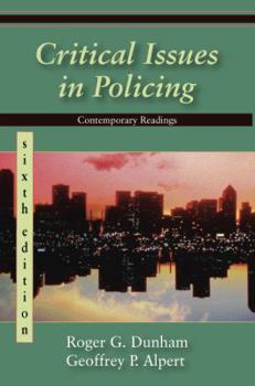 Paperback Critical Issues in Policing: Contemporary Readings Book