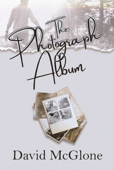 Paperback The Photograph Album [Large Print] Book