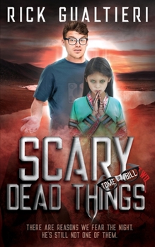 Paperback Scary Dead Things: A Horror Comedy Book