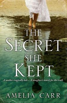 Paperback The Secret She Kept: A mesmerising epic of love, loss and family secrets Book