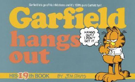 Paperback Garfield Hangs Out Book