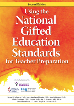 Paperback Using the National Gifted Education Standards for Teacher Preparation Book