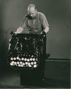 Paperback Claes Oldenburg: Writing on the Side 1956-1969 Book