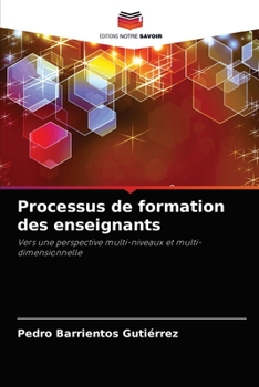 Paperback Processus de formation des enseignants [French] Book