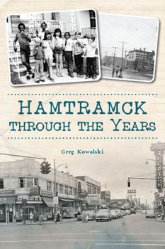 Paperback Hamtramck Through the Years Book