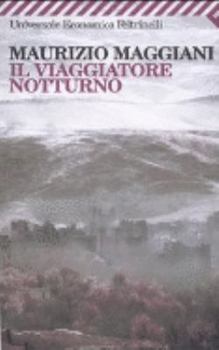 Paperback Viaggiatore Notturno [Italian] Book