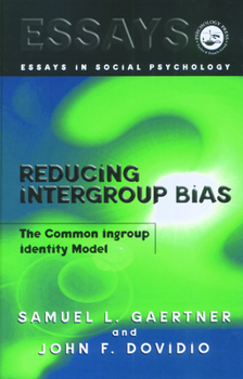 Hardcover Reducing Intergroup Bias: The Common Ingroup Identity Model Book