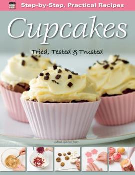 Paperback Step-By-Step Practical Recipes: Cupcakes Book