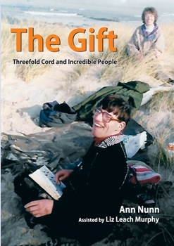 Paperback The Gift [Large Print] Book